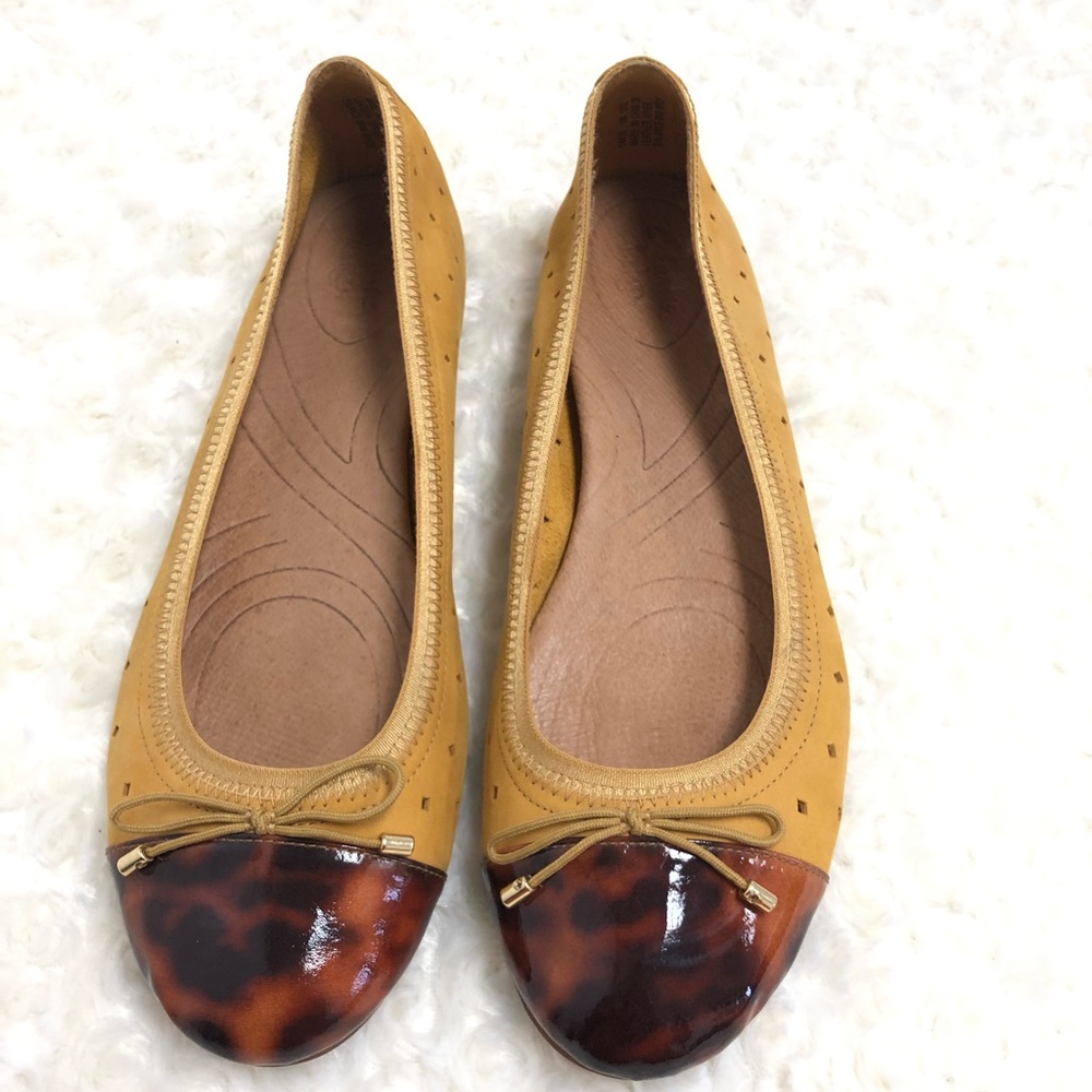 Clarks Indigo Tortoise Shell Cap Toe Flats
